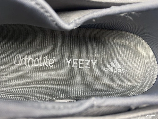 H68033 400 YEEZY ADIDAS 1001